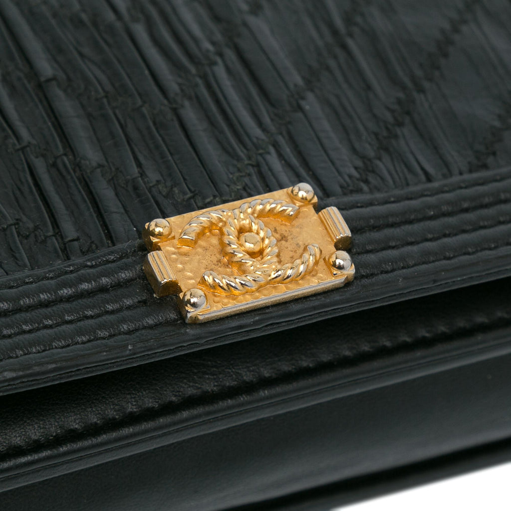 Chanel Pleated Crumpled Chevron Le Boy Wallet On Chain