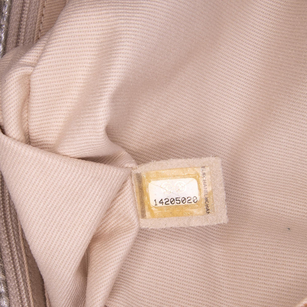 Chanel Quilted Aged Calfskin On The Rocks Flap