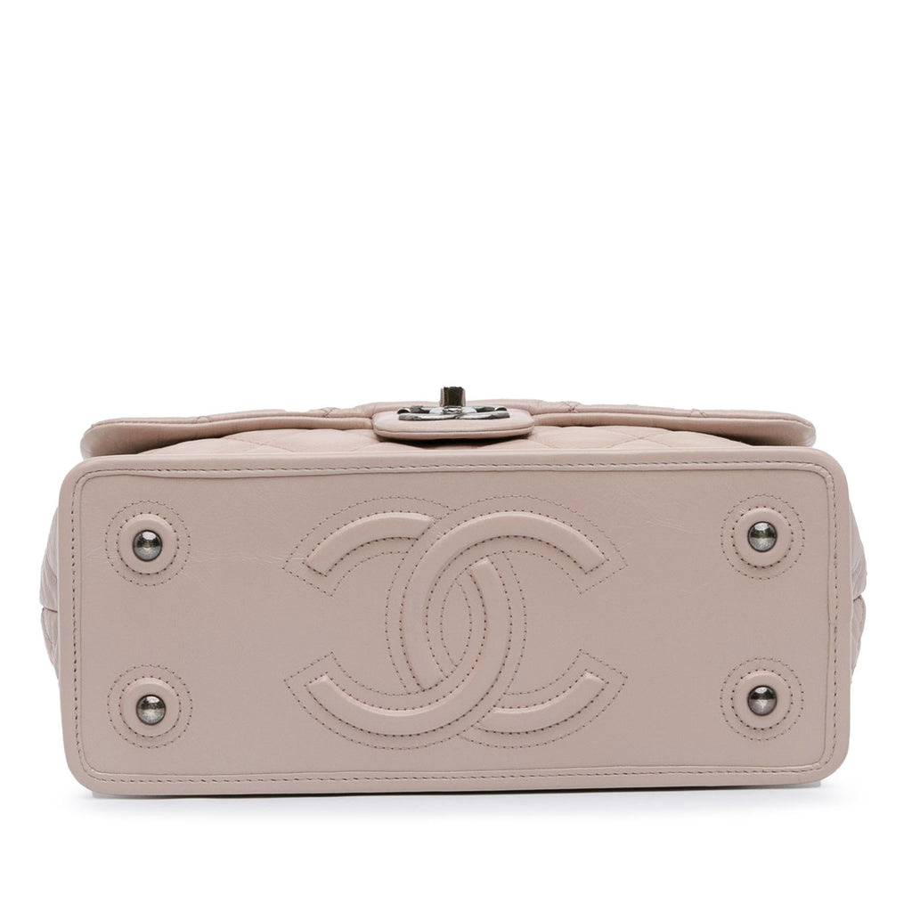 Chanel Quilted Aged Calfskin Single Flap (SHG-vBvXcU)