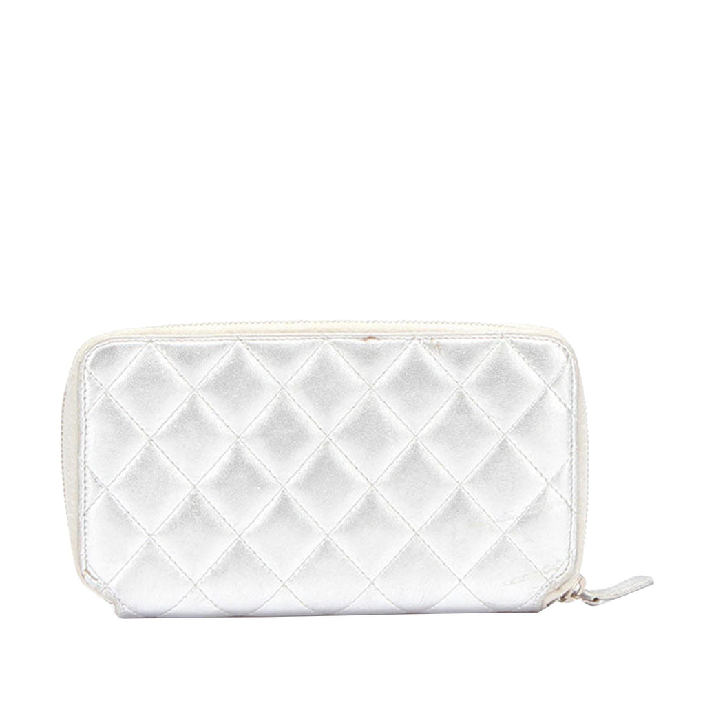 Chanel Quilted CC Metallic Lambskin Zip Around Wallet (SHG-PZSTv5)