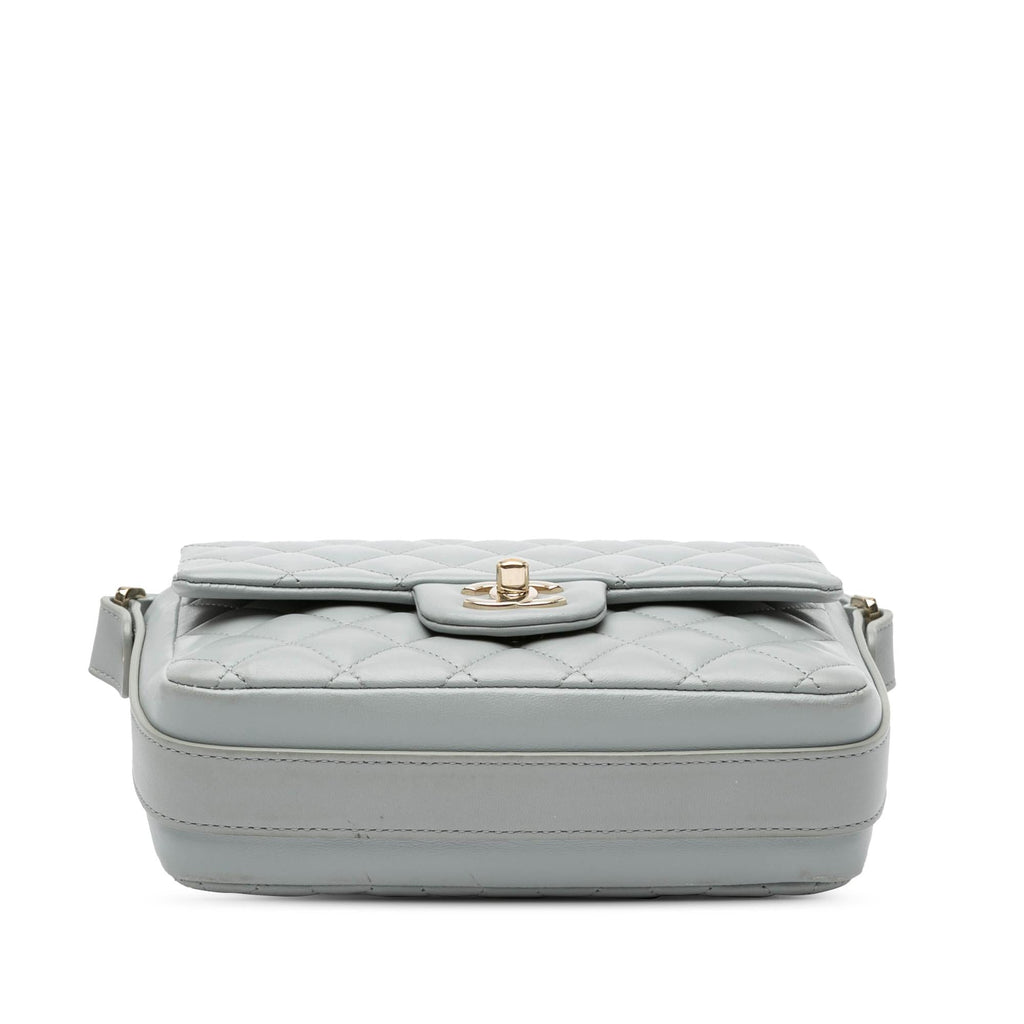 Chanel Quilted Calfskin Bolero de Chanel Flap