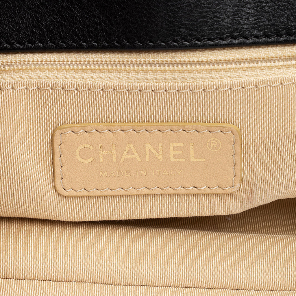 Chanel Quilted Calfskin CC Crown Small Tote (SHF-bToVAu)