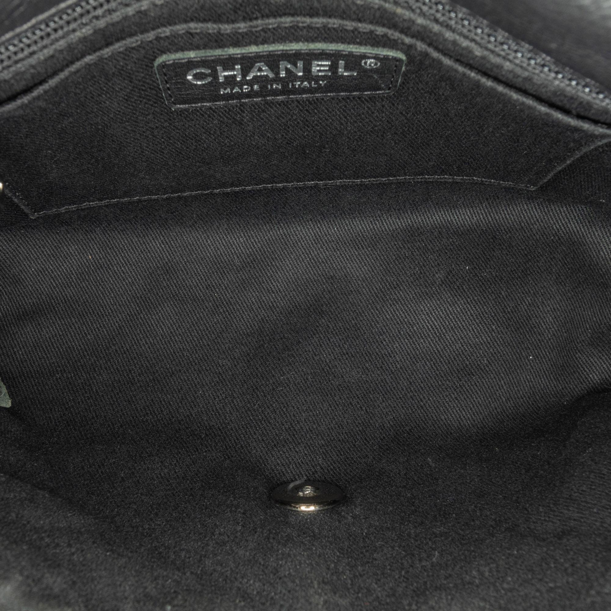 Chanel Quilted Calfskin Curvy Flap (SHG-7XhJvX)