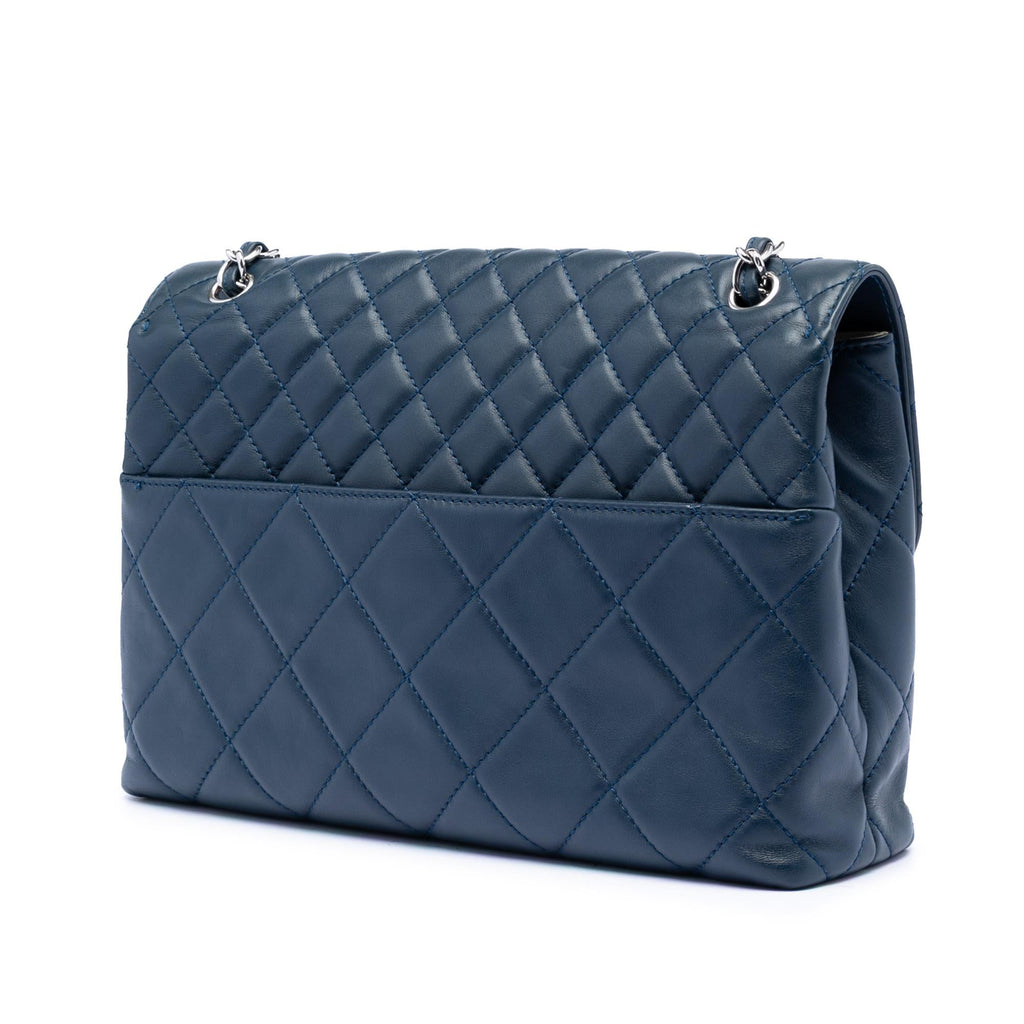 Chanel Quilted Calfskin In The Business Flap