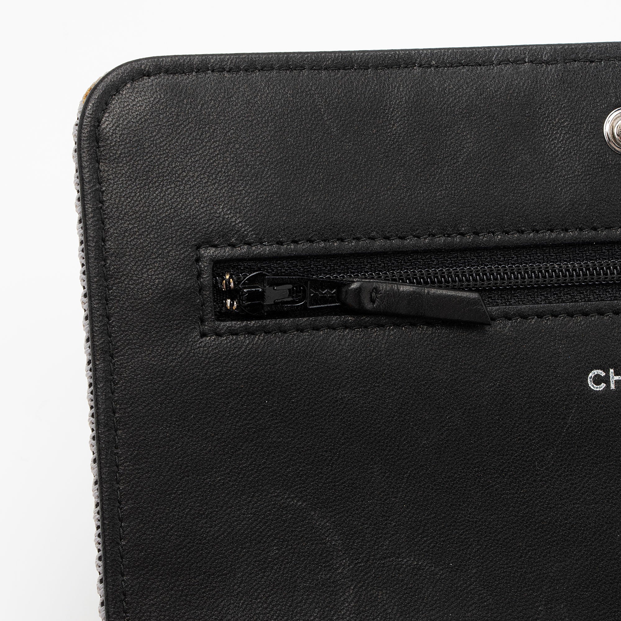 Chanel Quilted Canvas Fluo Boy Wallet on Chain (SHF-jXYUuG)