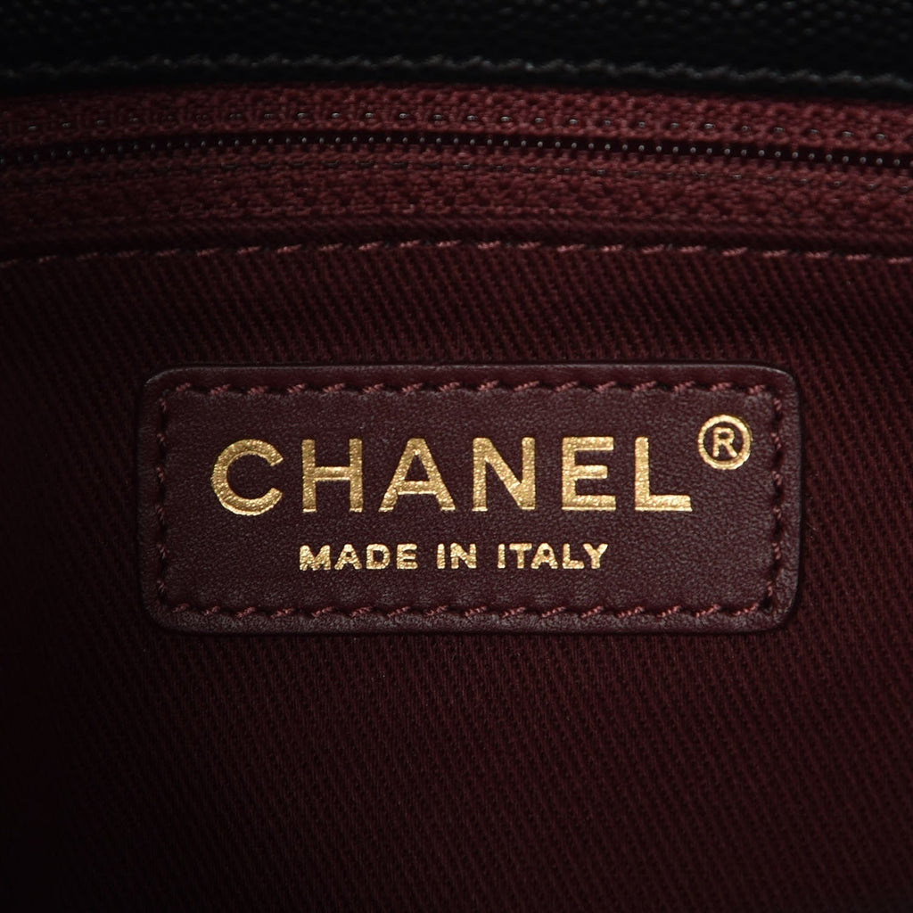CHANEL CAVIAR QUILTED MEDIUM COCO TOP HANDLE FLAP BAG