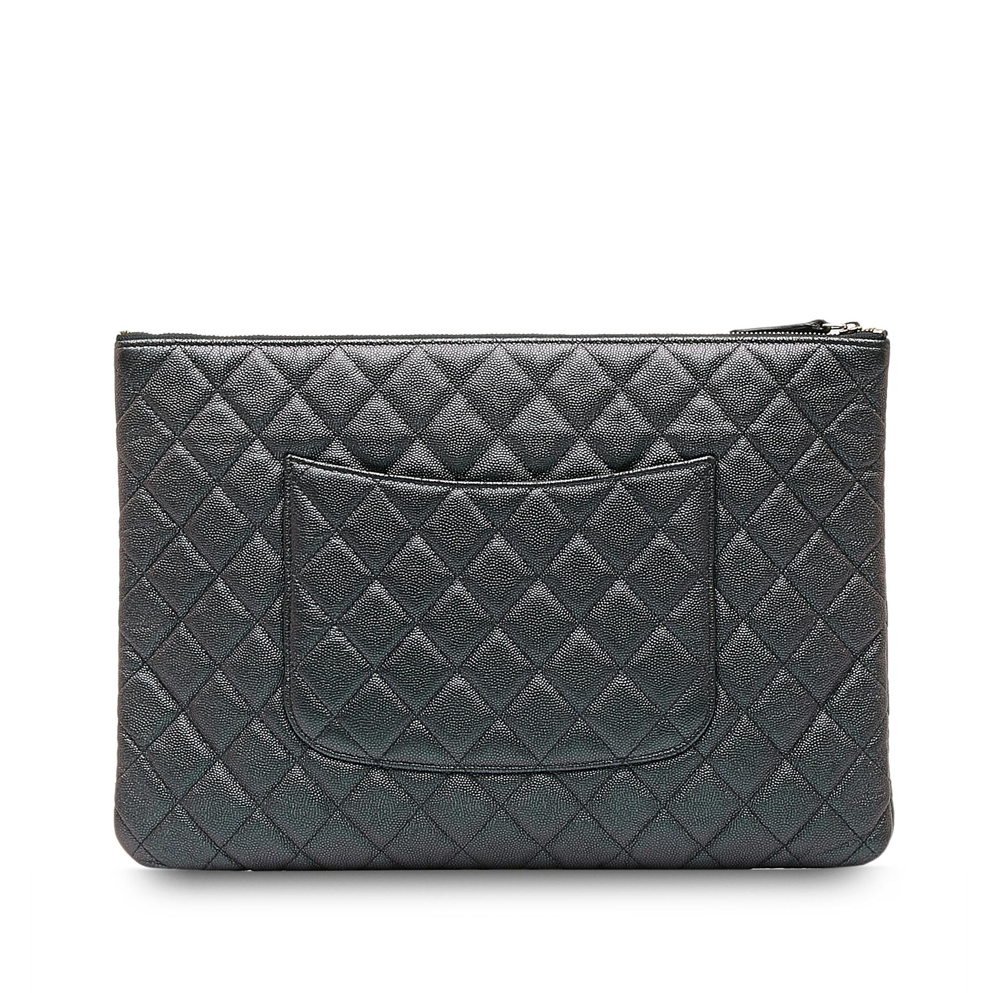Chanel Quilted Caviar O Case Clutch (SHG-6m9479)