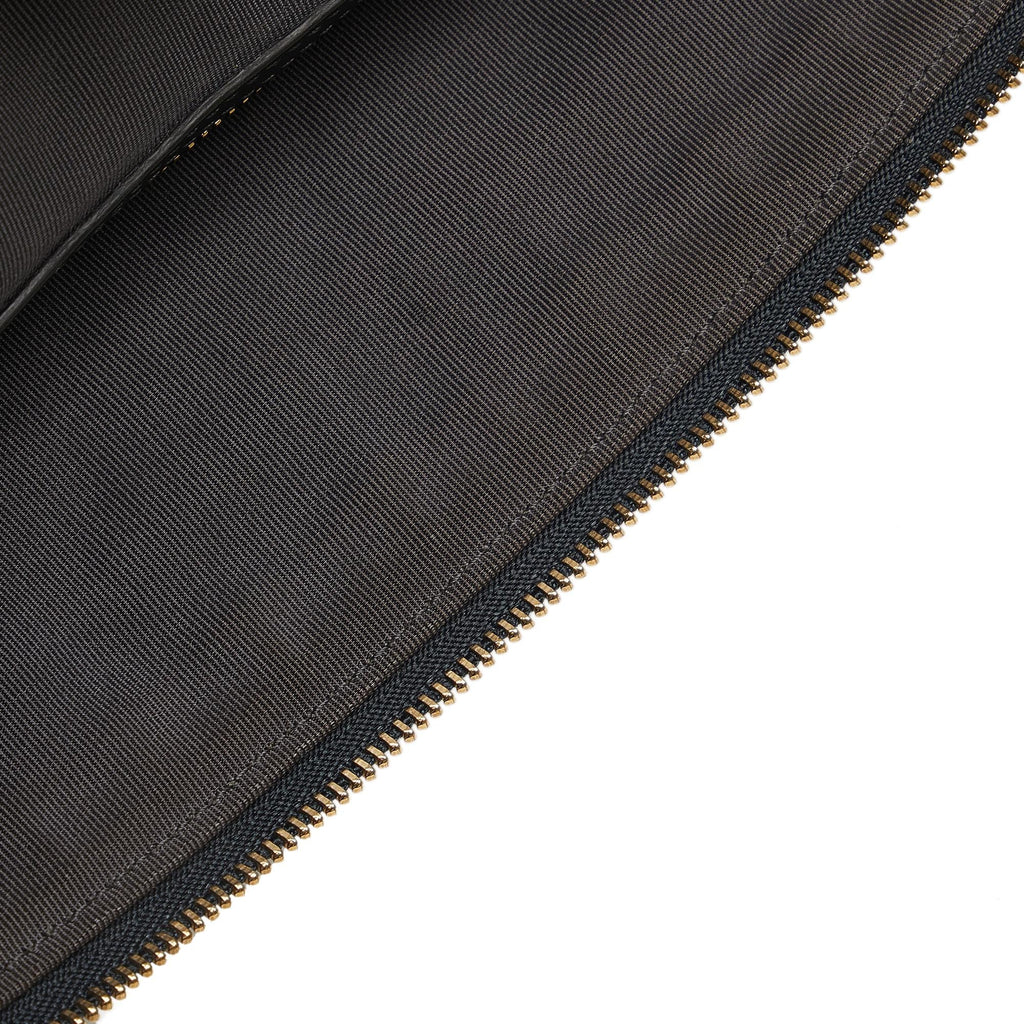 Chanel Quilted Caviar O Case Clutch (SHG-6m9479)