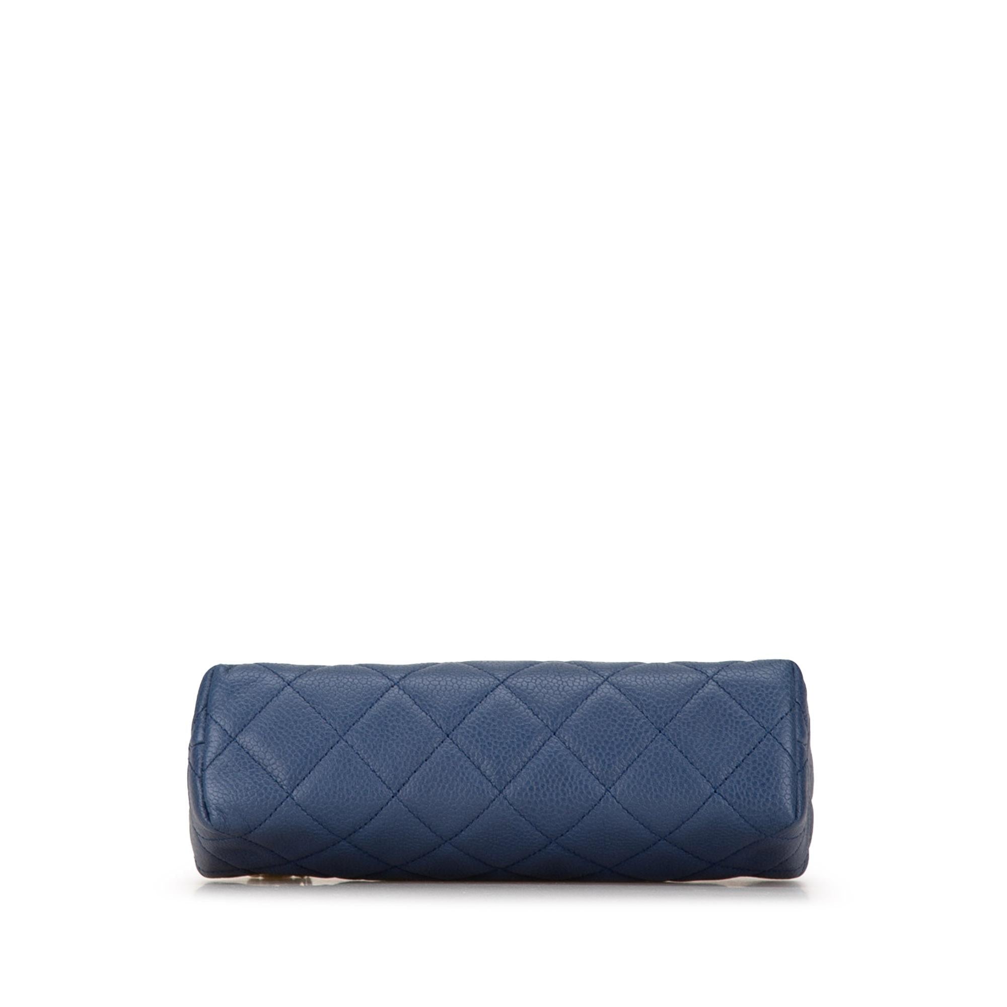 Chanel Quilted Caviar Pouch (SHG-Q8nLiP)