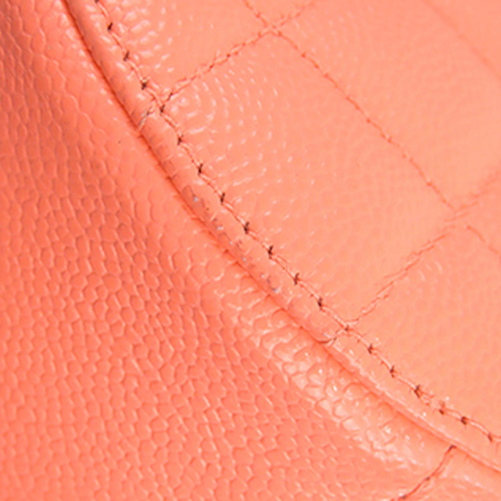 Chanel Quilted Caviar Round Clutch With Chain (SHG-gLWhRd)