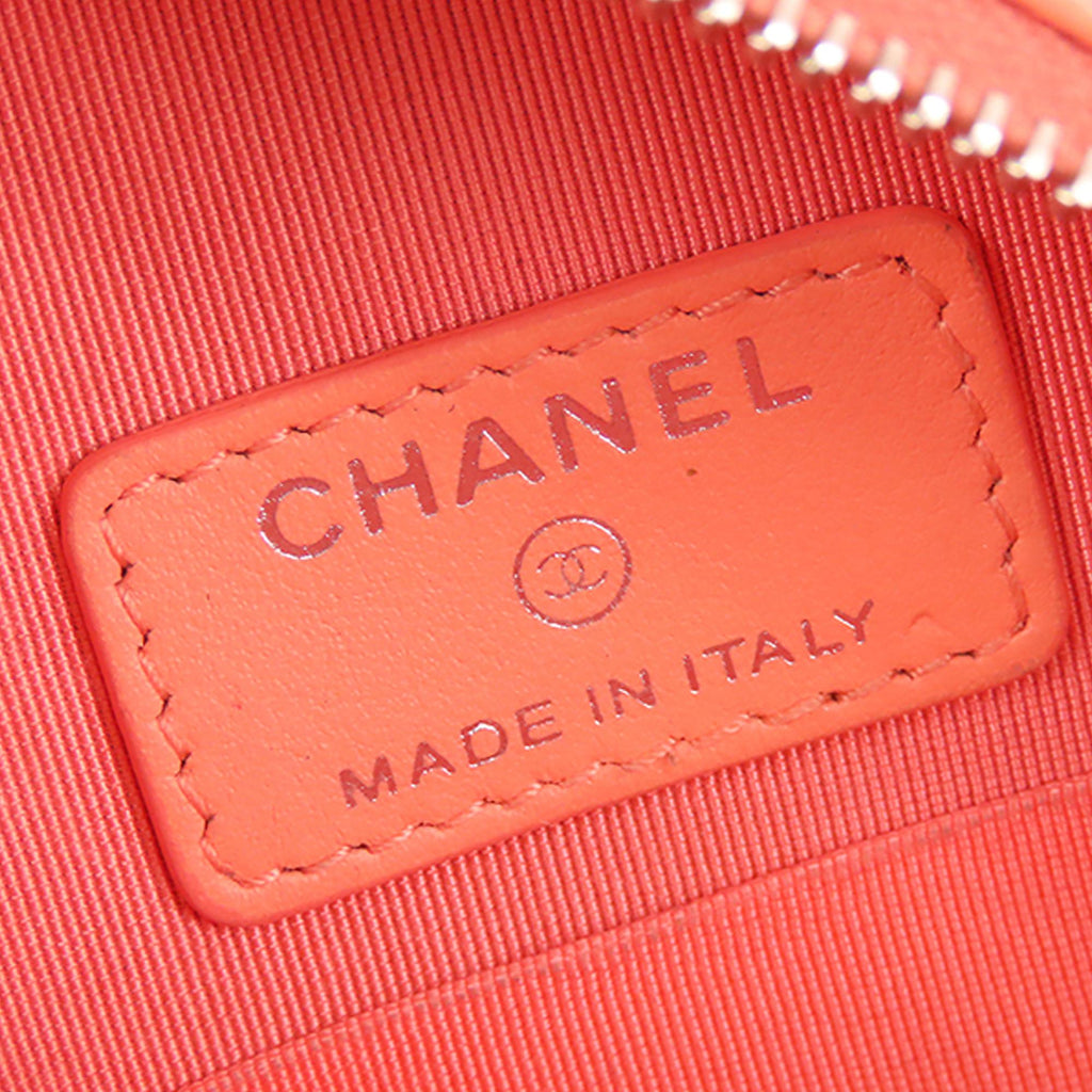 Chanel Quilted Caviar Round Clutch With Chain (SHG-gLWhRd)