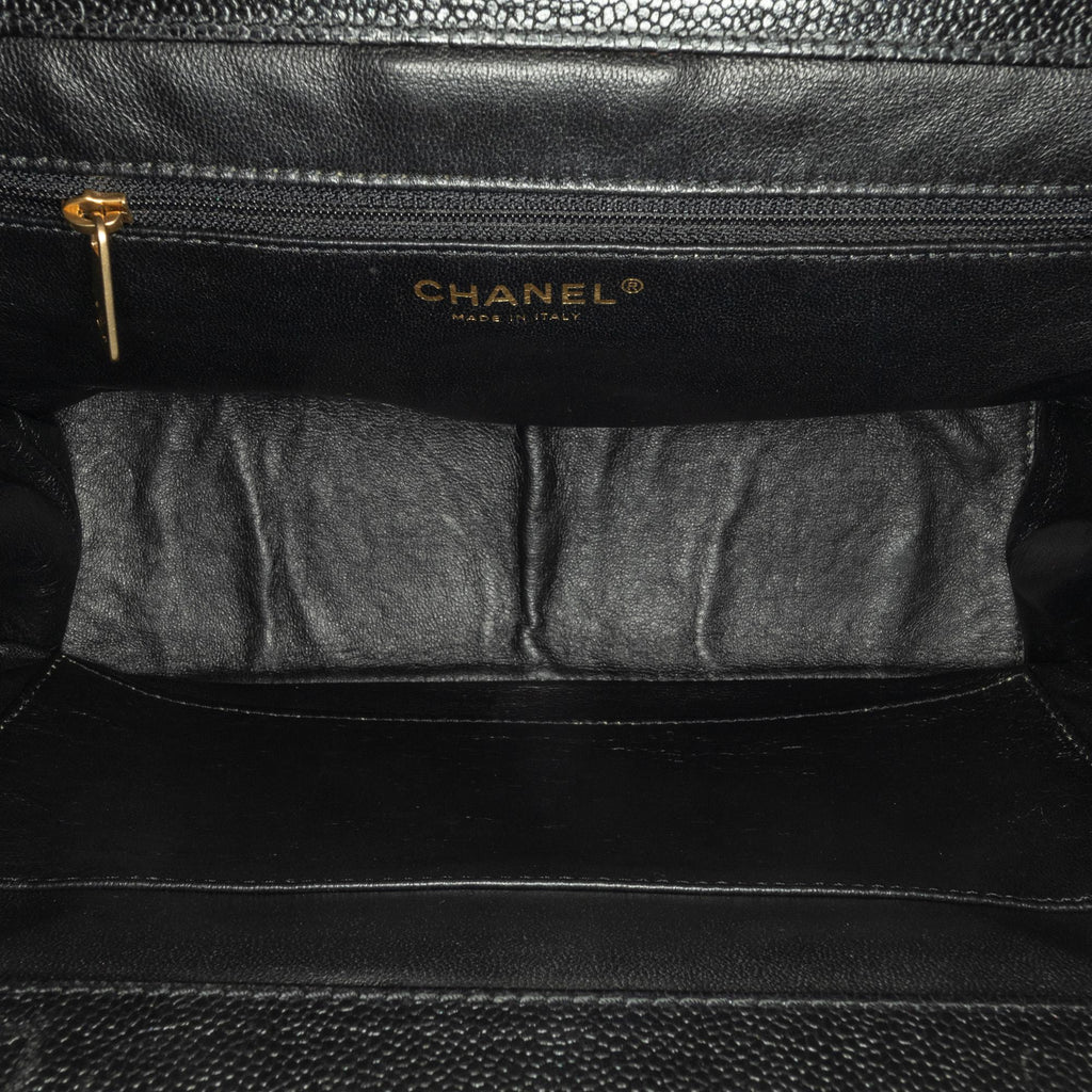 Chanel Quilted Caviar Wood Chain Shoulder Bag (SHG-mtEzPW)