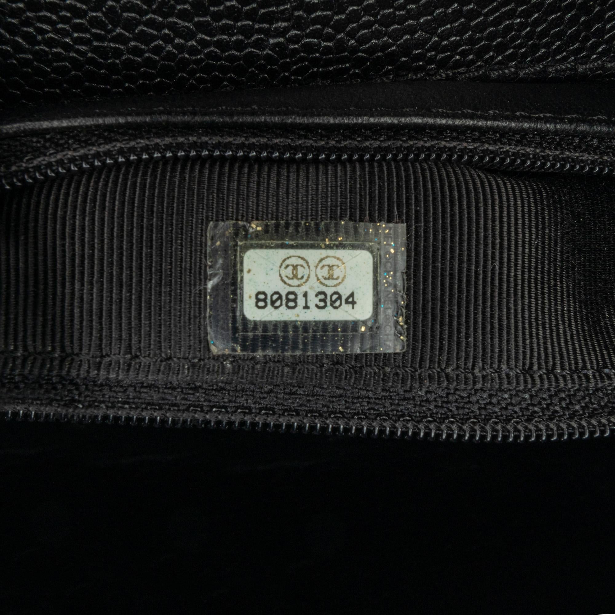 Chanel Quilted Caviar Wood Chain Shoulder Bag (SHG-mtEzPW)