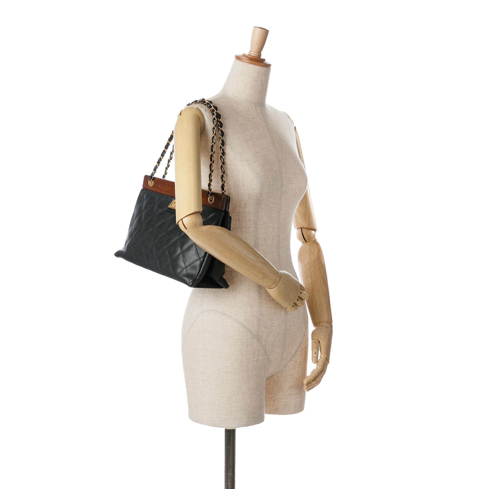 Chanel Quilted Caviar Wood Chain Shoulder Bag (SHG-mtEzPW)
