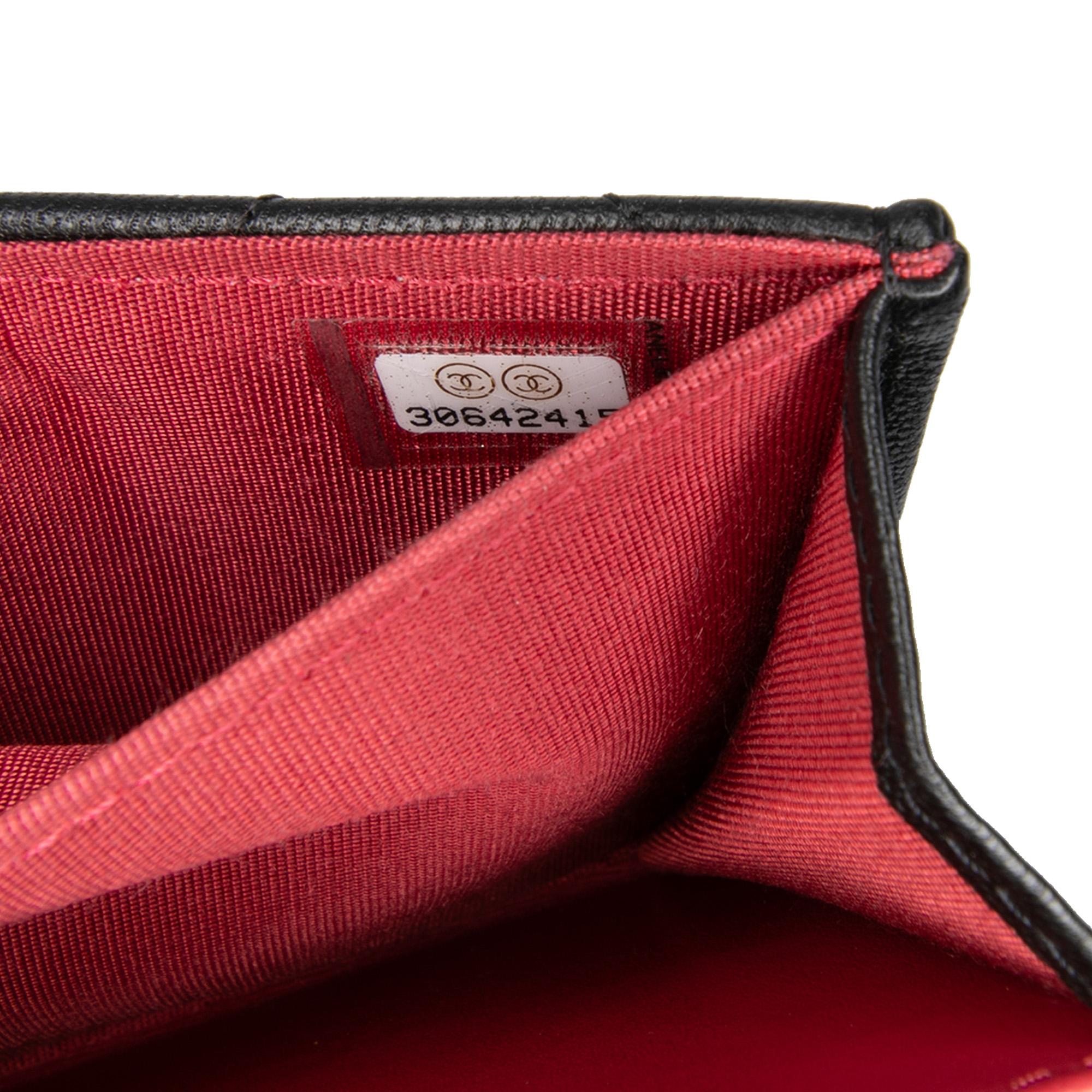 Chanel Quilted Lambskin 19 Flap Coin Purse With Chain