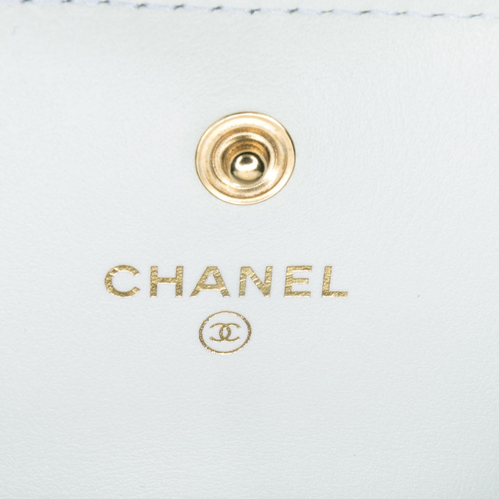 Chanel Quilted Lambskin About Pearls Card Holder On Chain (SHG-yBjq5O)