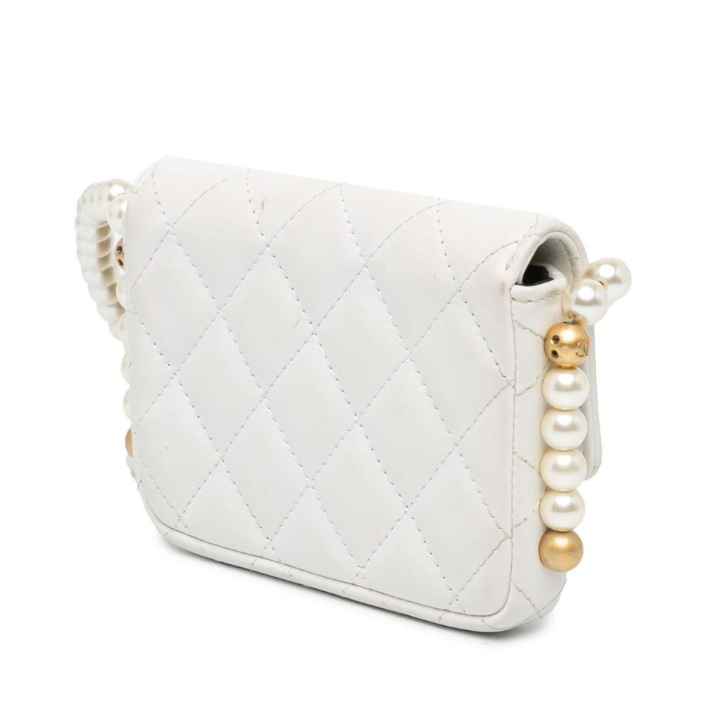 Chanel Quilted Lambskin About Pearls Card Holder On Chain (SHG-yBjq5O)