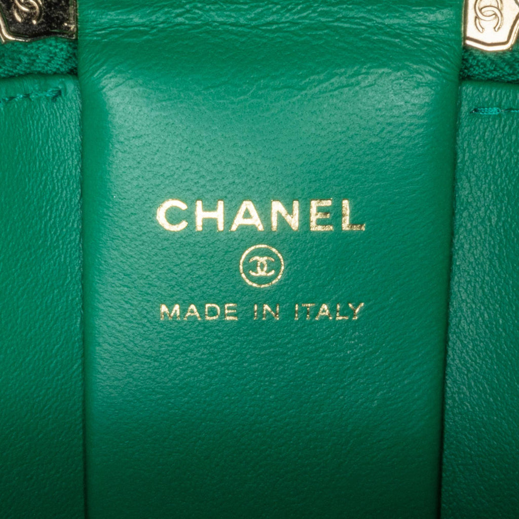 Chanel Quilted Lambskin Afternoon Tea Vanity Case with Chain (SHG-w7OUtb)