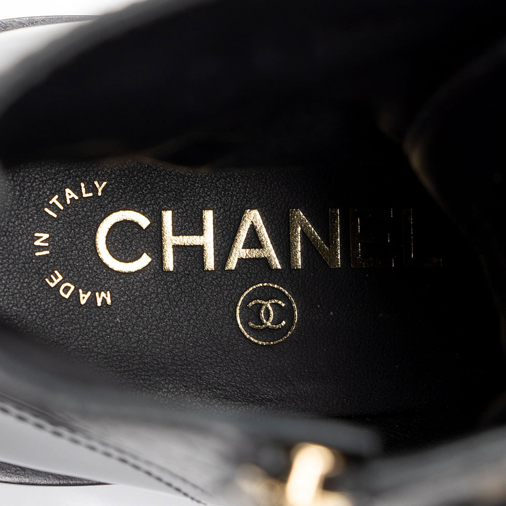 Chanel Quilted Lambskin Patent Leather Logo Cap Toe Combat Boots - Size 10 / 40