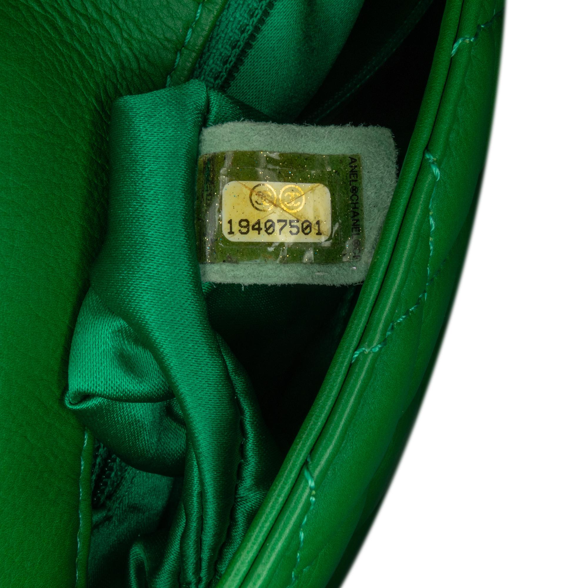 Chanel Quilted Lambskin Double Compartment Chain Flap (SHG-ylKzpw)