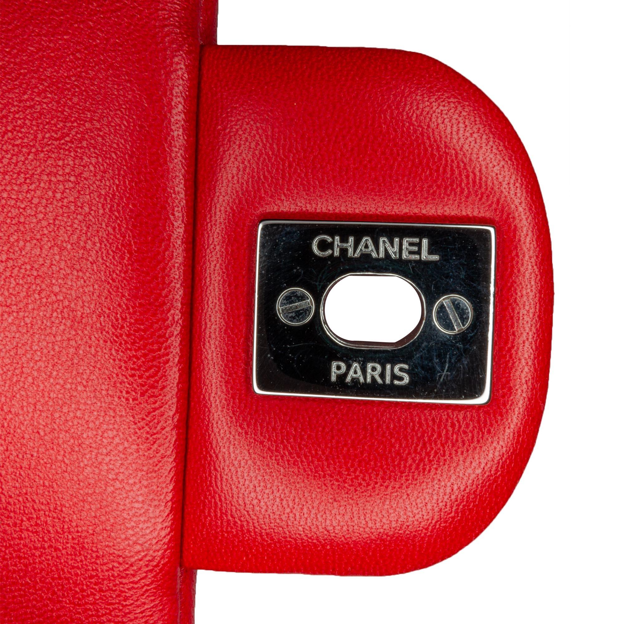 Chanel Quilted Lambskin Flap Clutch with Chain (SHG-w0bGwq)