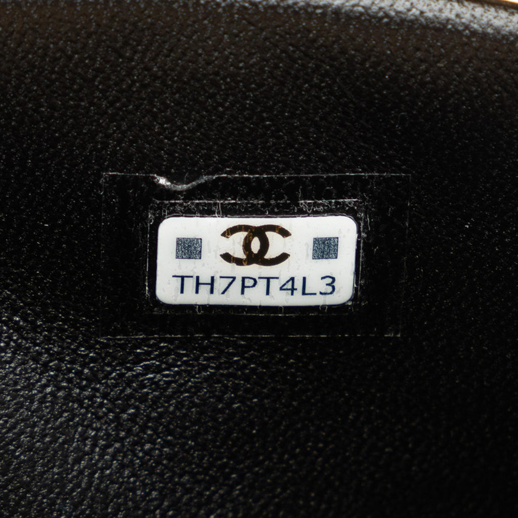 Chanel Quilted Lambskin Multi Clutch with Handle (SHG-ZLewa1)