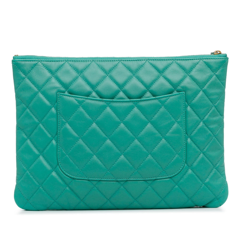 Chanel Quilted Lambskin O-Case Clutch (SHG-2sVTGN)