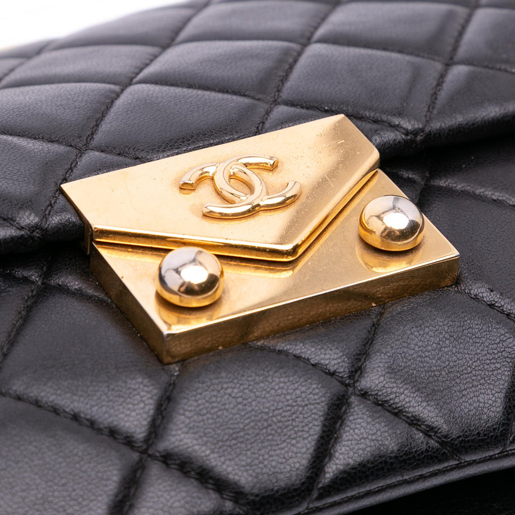 Chanel Quilted Lambskin Pagoda Accordion Flap