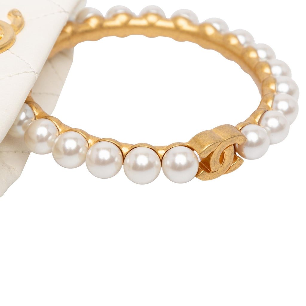 Chanel Quilted Lambskin Pearl Crown Handle Clutch Bag