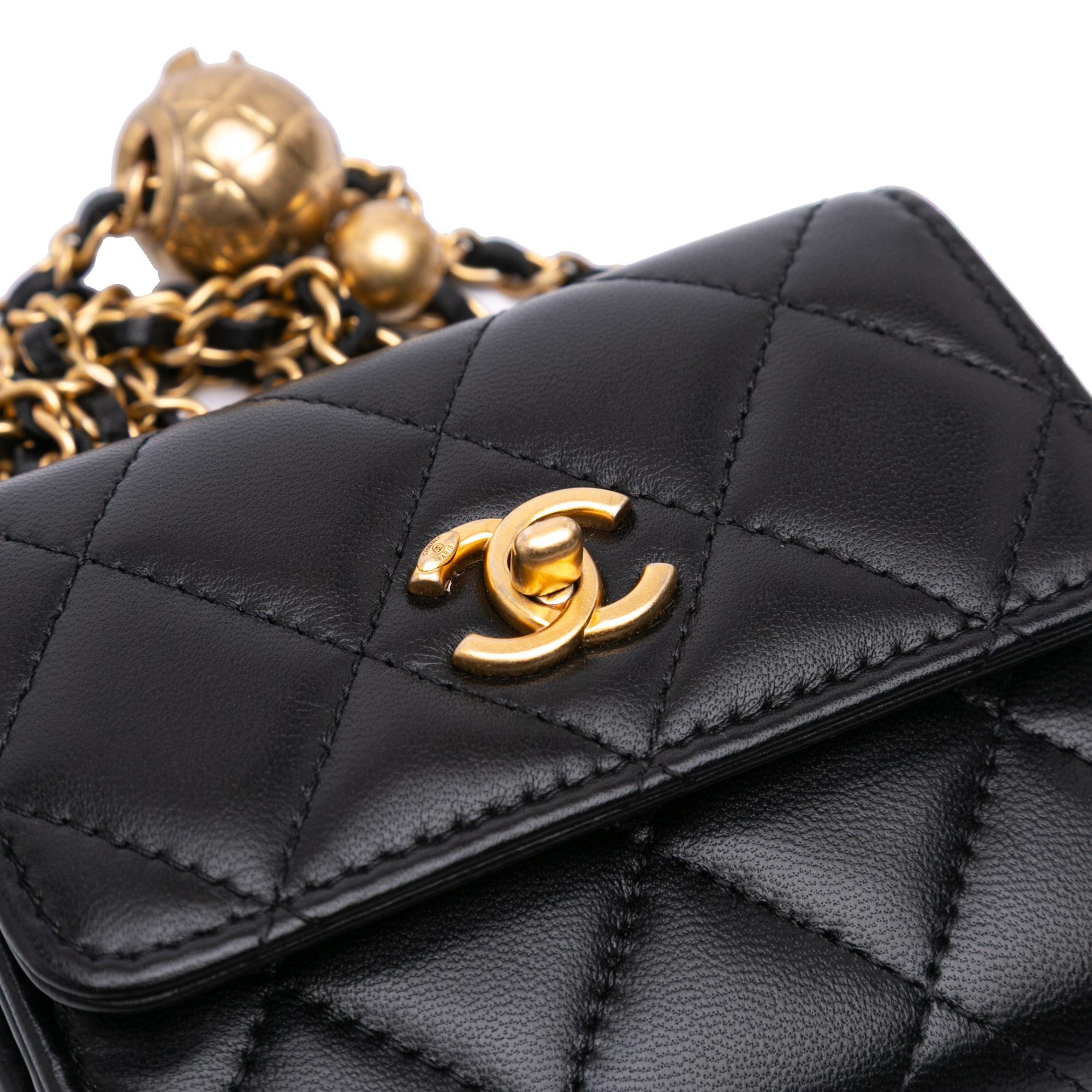 Chanel Quilted Lambskin Pearl Crush Clutch With Chain