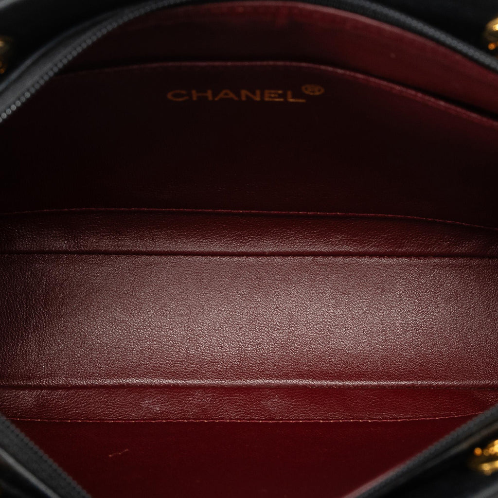 Chanel Quilted Lambskin Shoulder Bag (SHG-9EbnTq)