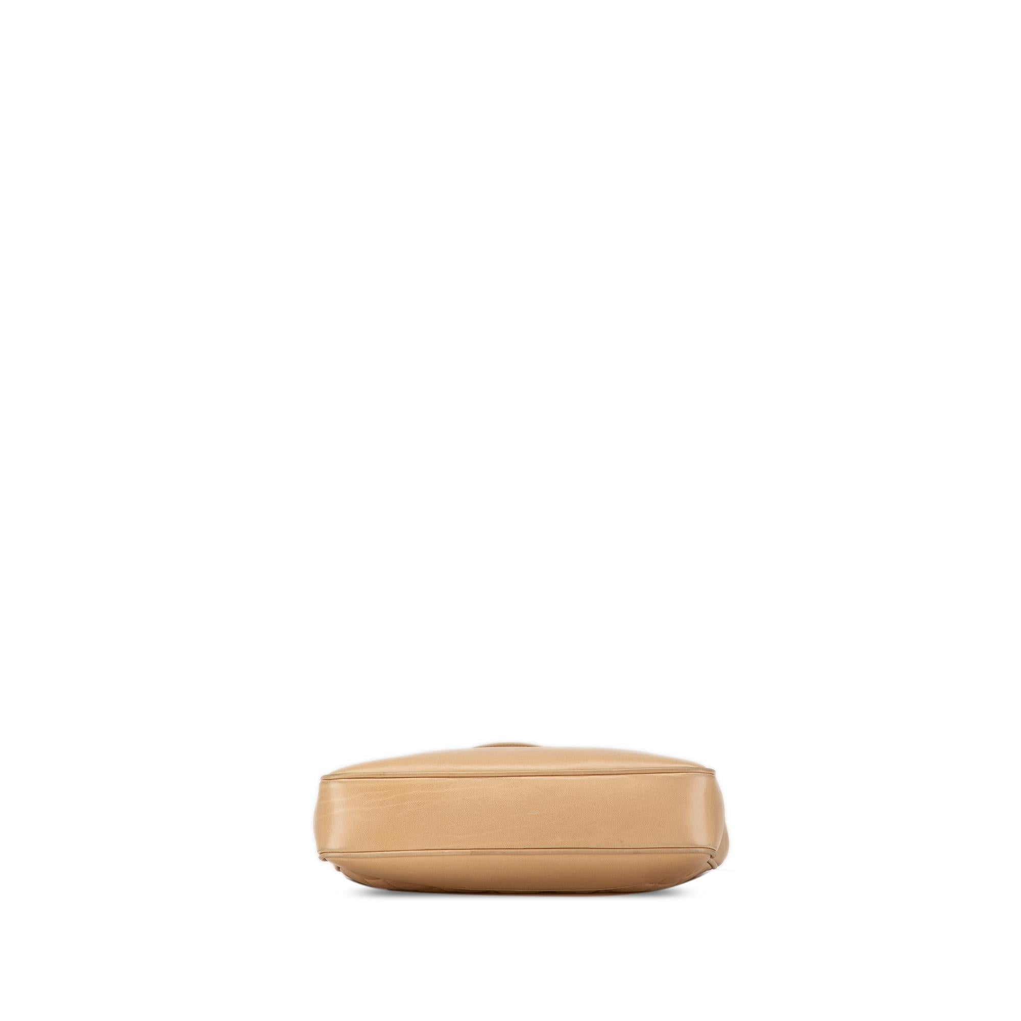 Chanel Quilted Lambskin Shoulder Bag (SHG-ng6kM3)