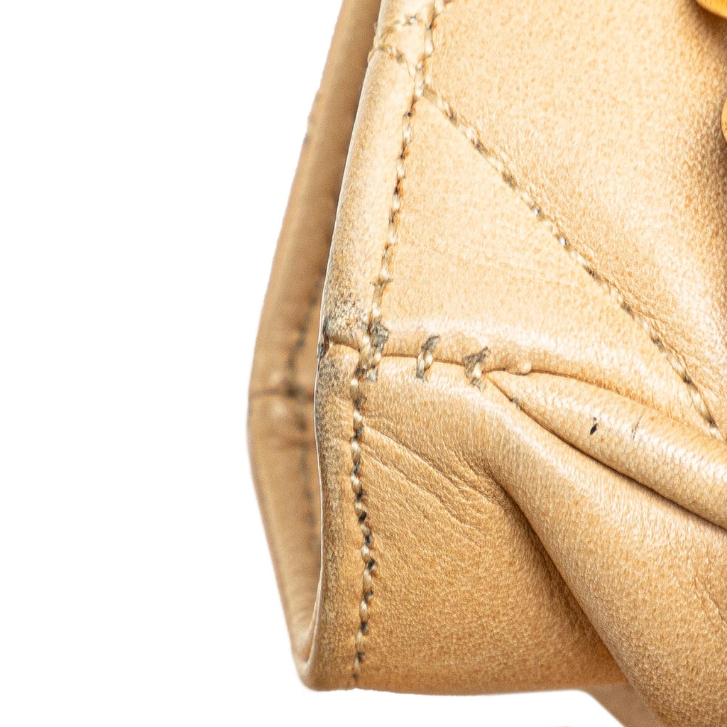 Chanel Quilted Lambskin Shoulder Bag (SHG-ng6kM3)