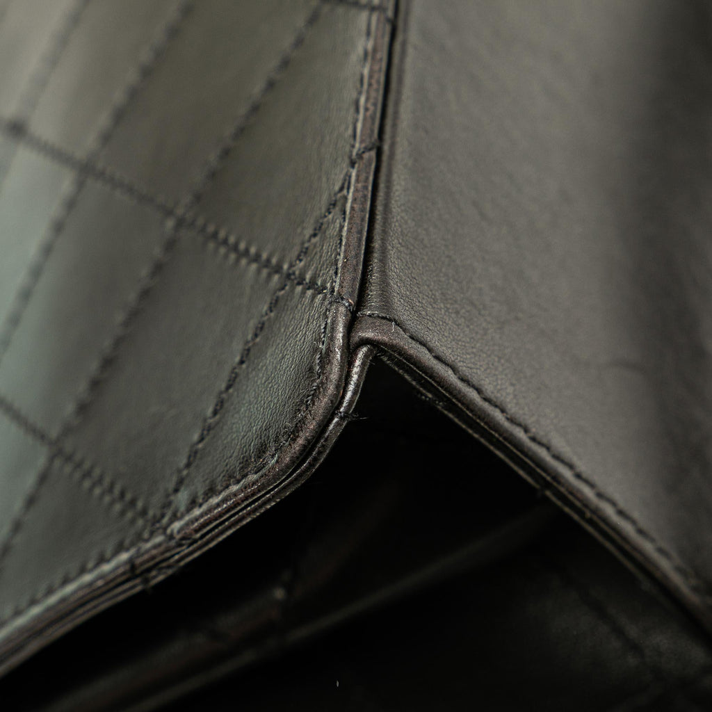 Chanel Quilted Lambskin Straight Flap (SHG-OyBrk5)