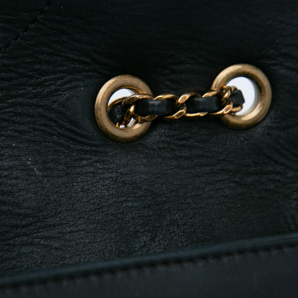Chanel Quilted Lambskin Whipstitch Single Flap (SHG-OfzSAu)