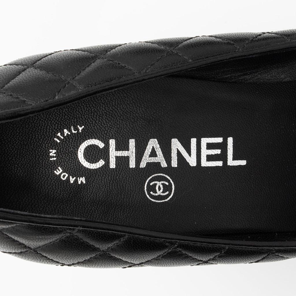 Chanel Quilted Leather CC Cap Toe Platform Pumps - Size 9.5 / 39.5 (SHF-5kGom3)