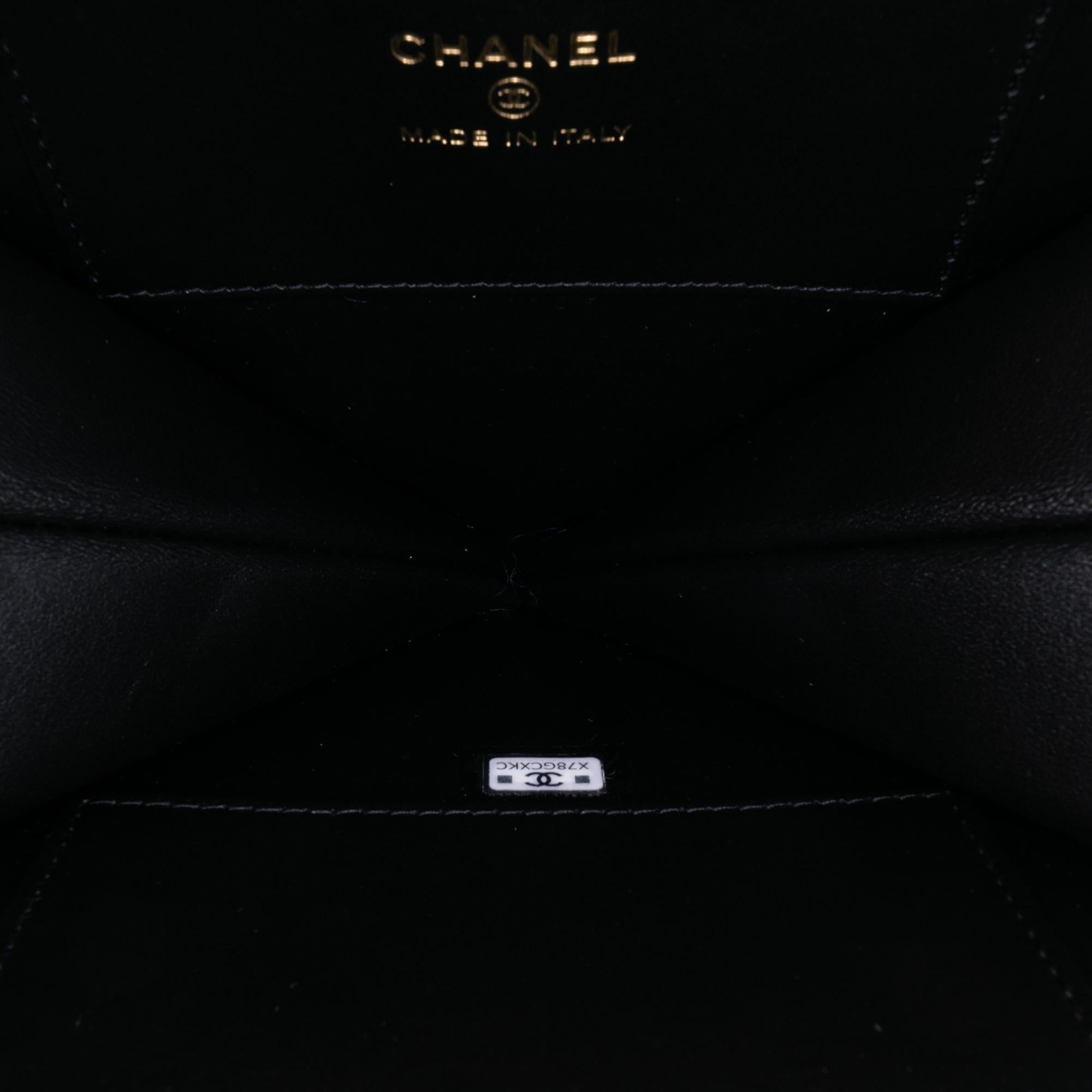 Chanel Quilted Patent Calfskin CC Heart Clutch With Chain