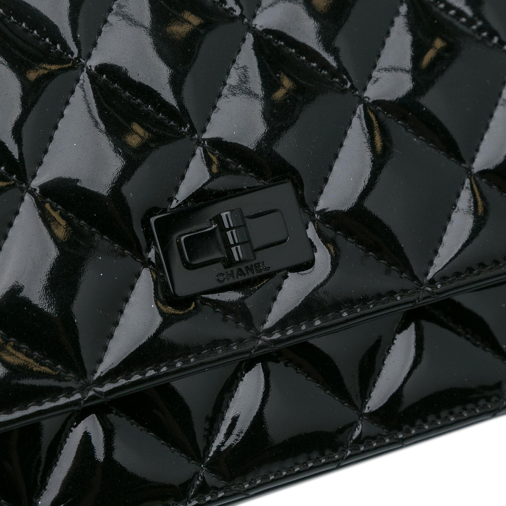 Chanel Quilted Patent Reissue 2.55 Wallet on Chain (SHG-dRKON7)