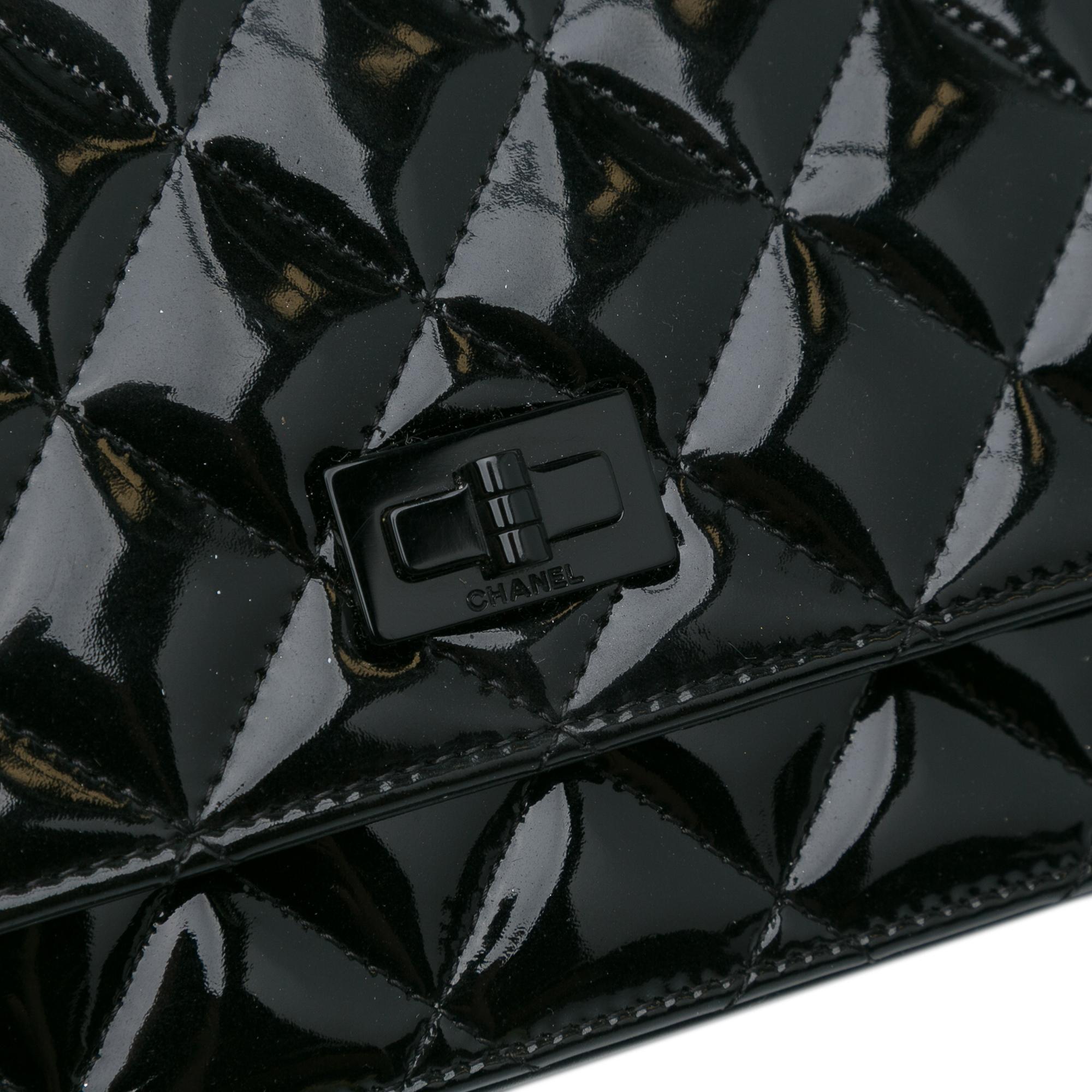 Chanel Quilted Patent Reissue 2.55 Wallet on Chain (SHG-dRKON7)