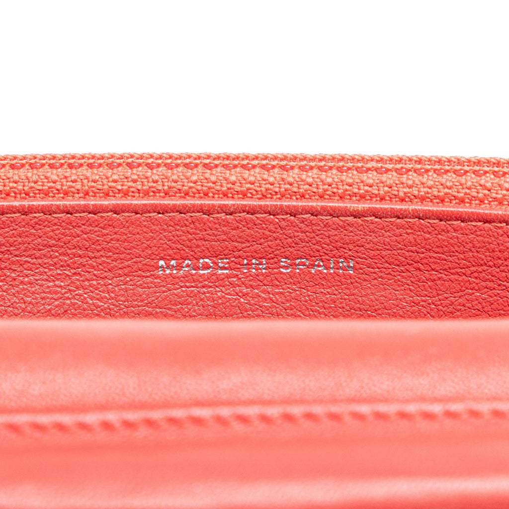 Chanel Quilted Patent Wallet On Chain (SHG-lcx1QN)