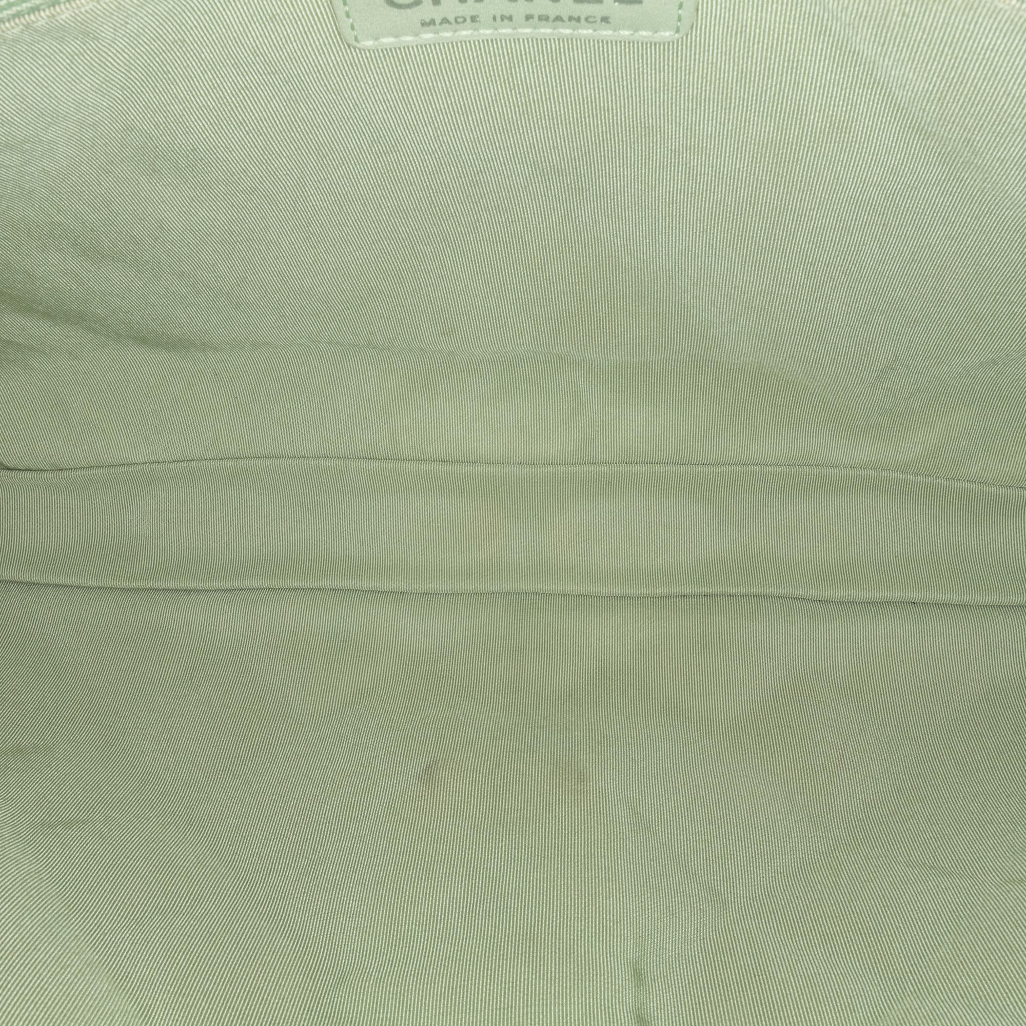 Chanel Reissue 2.55 Metallic Calfskin Roll Clutch (SHG-e9cHyV)
