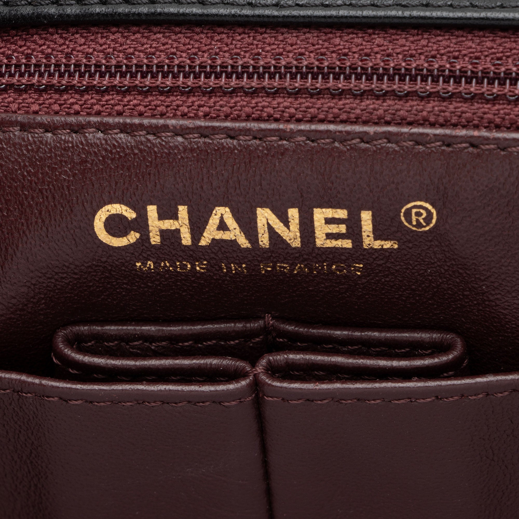 Chanel Scallop Quilted Lambskin Pagoda Medium Flap Bag (SHF-O5XtnL)