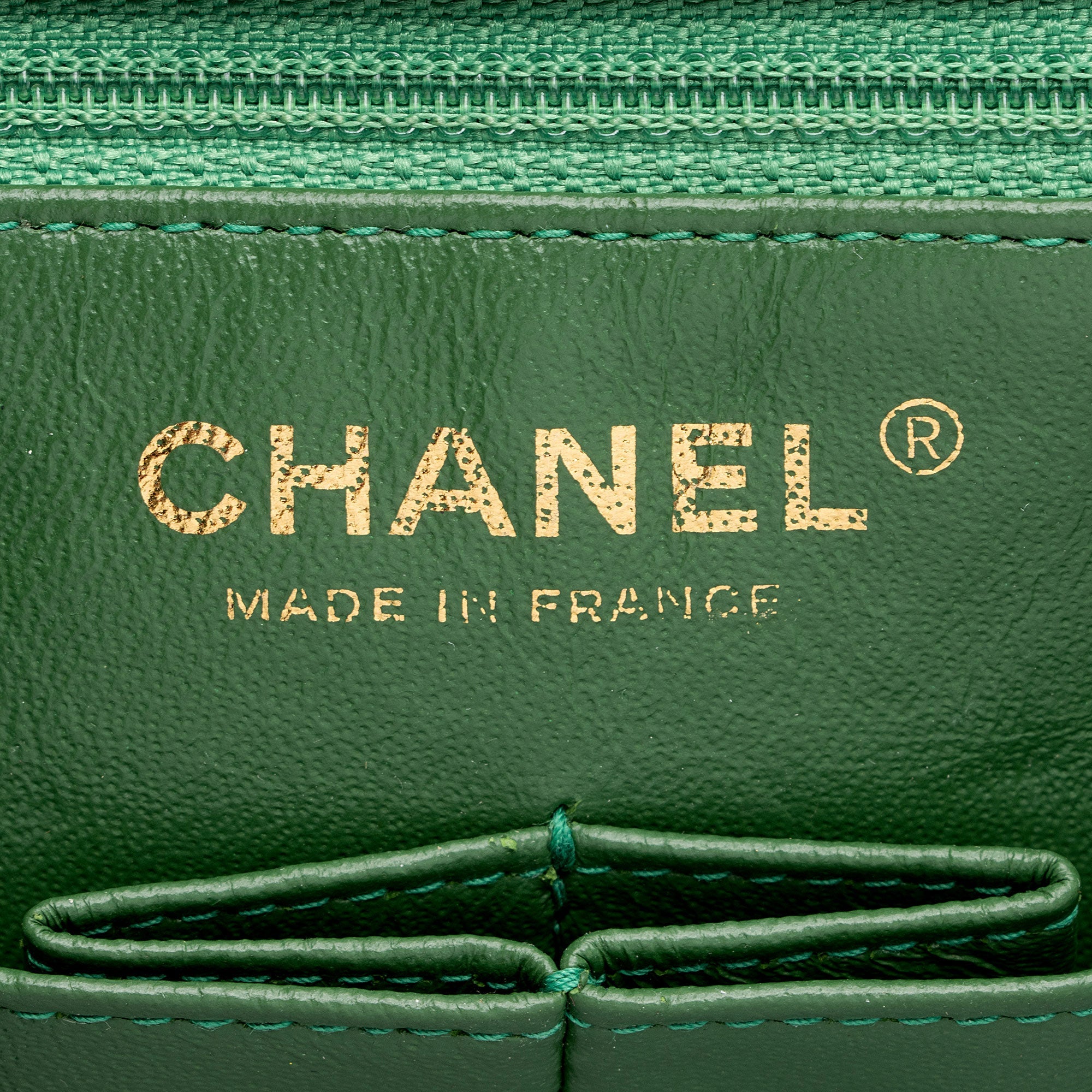Chanel Scallop Quilted Suede Pagoda Medium Flap Bag (SHF-StVv1m)