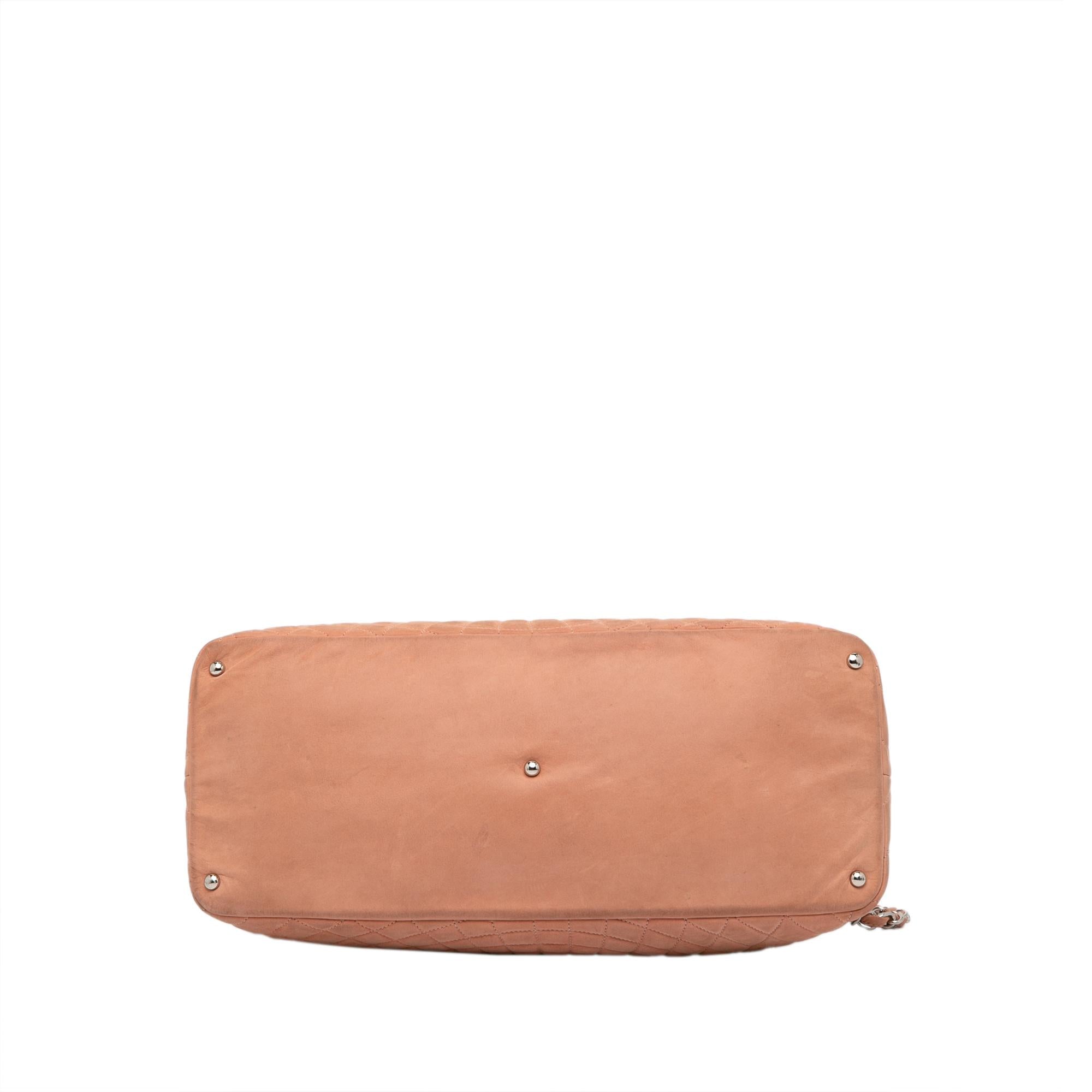 Chanel Sea Hit Quilted Leather Satchel (SHG-d35gmD)