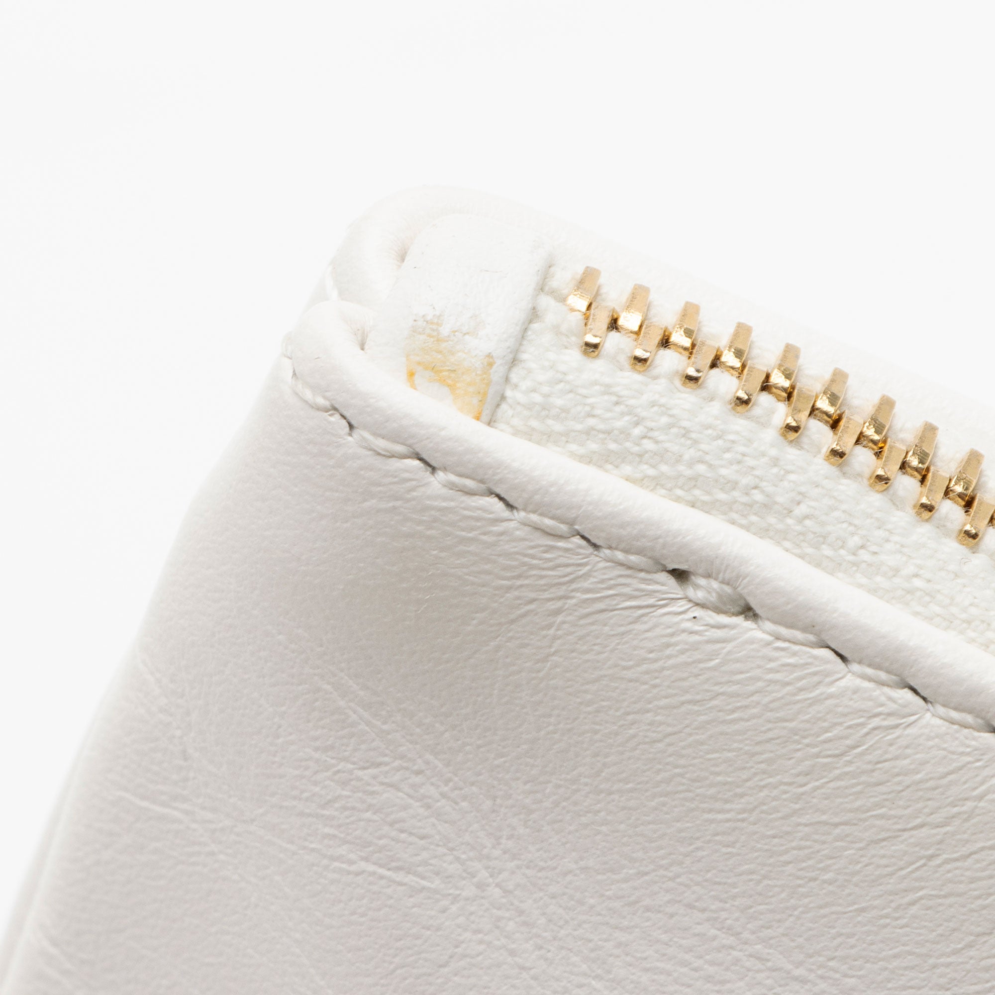 Chanel Shiny Calfskin Small Chanel 22 Pochette