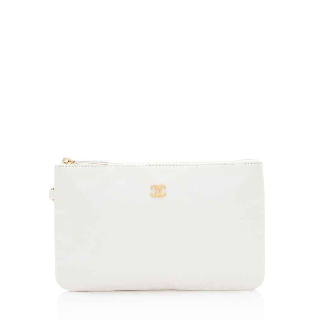 Chanel Shiny Calfskin Small Chanel 22 Pochette