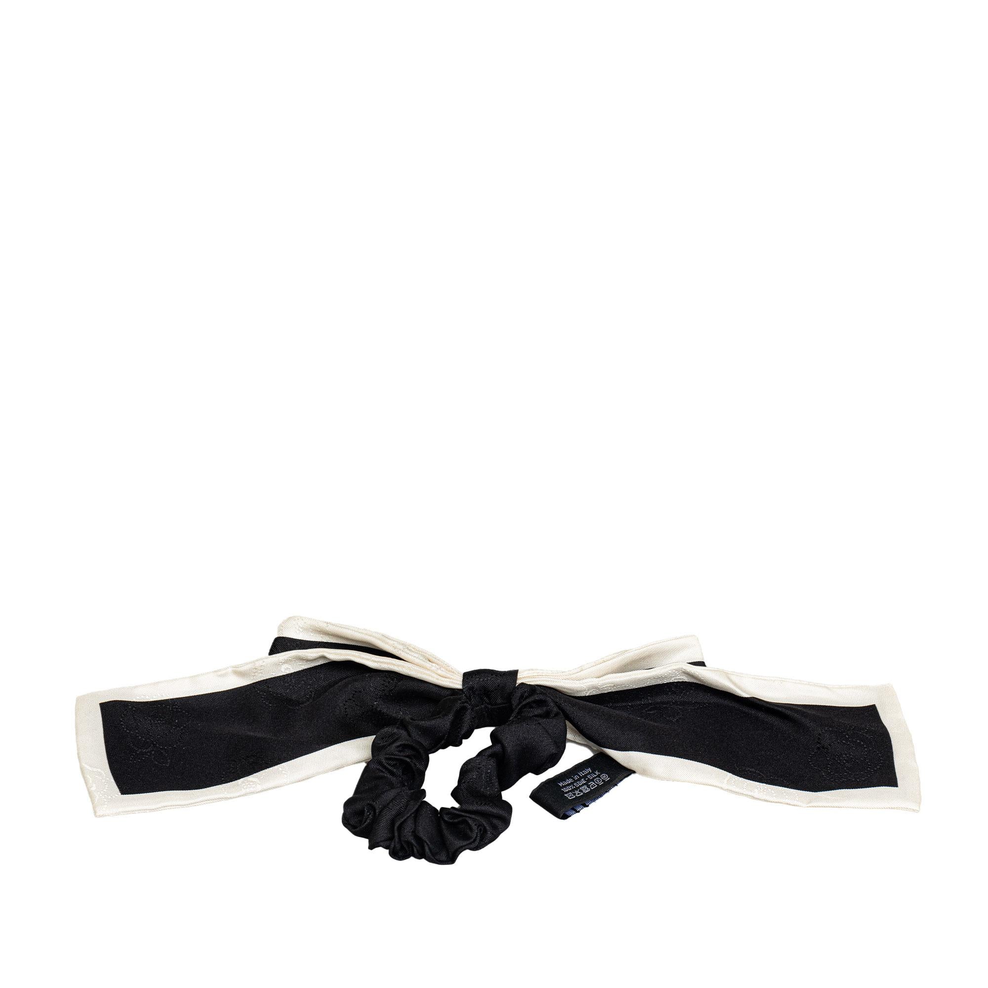 Chanel Silk CC Bow Scrunchie (SHG-GXTRwZ)