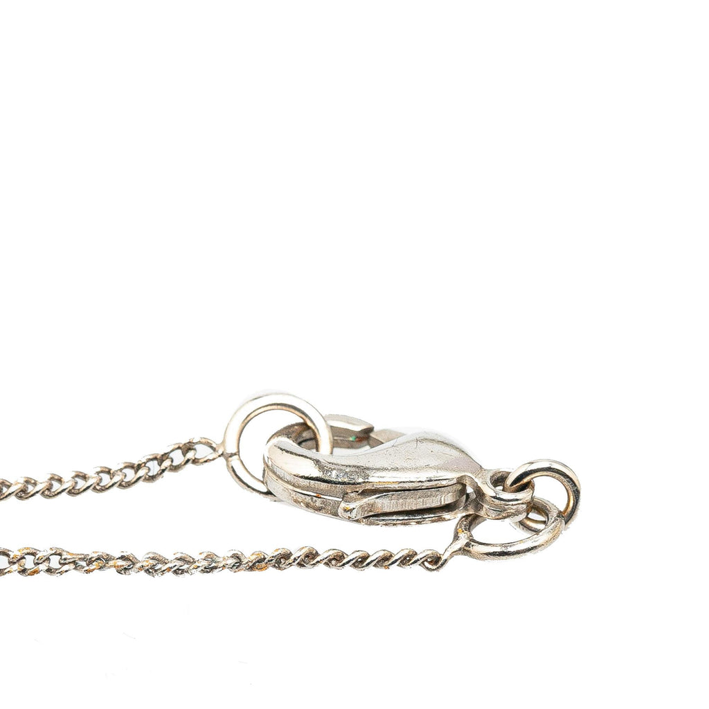 Chanel Silver Plated CC Pendant Necklace (SHG-nUpDpW)