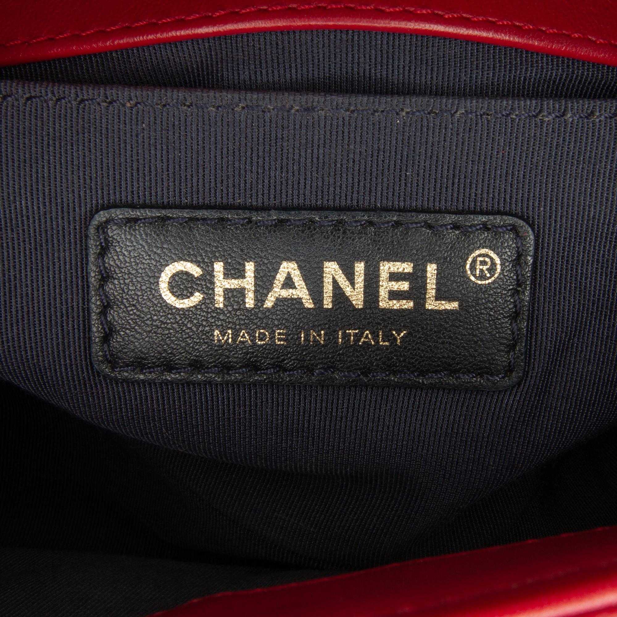 Chanel Small Calfskin Chevron Boy Flap (SHG-ZrUBHf)