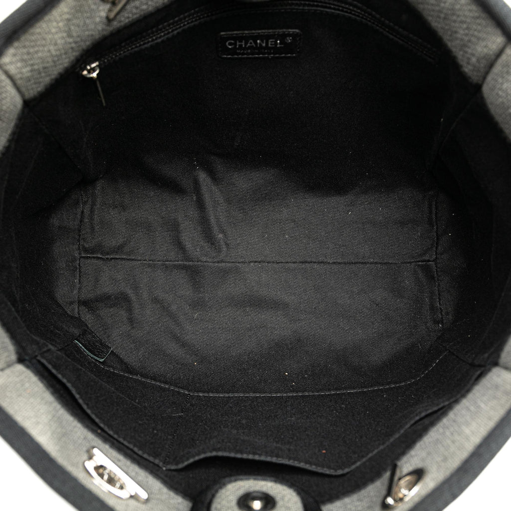 Chanel Small Canvas Deauville Tote (SHG-2Pyf4g)